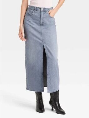 Universal Thread Grey Denim Skirt Size 6R NWT